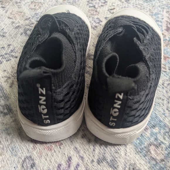 New Stonz Shoreline Toddler Slip on Show - Picture 2 of 6